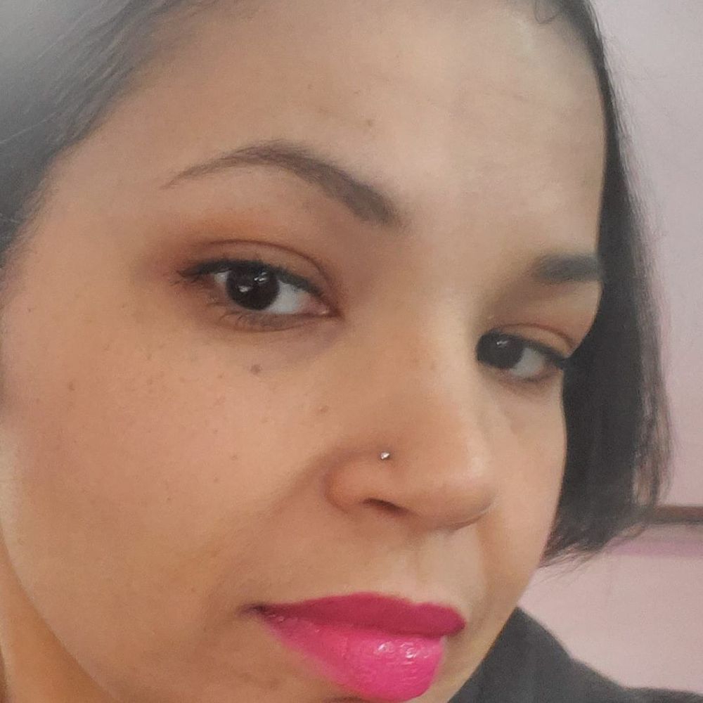 Meet your Posher, Nicole